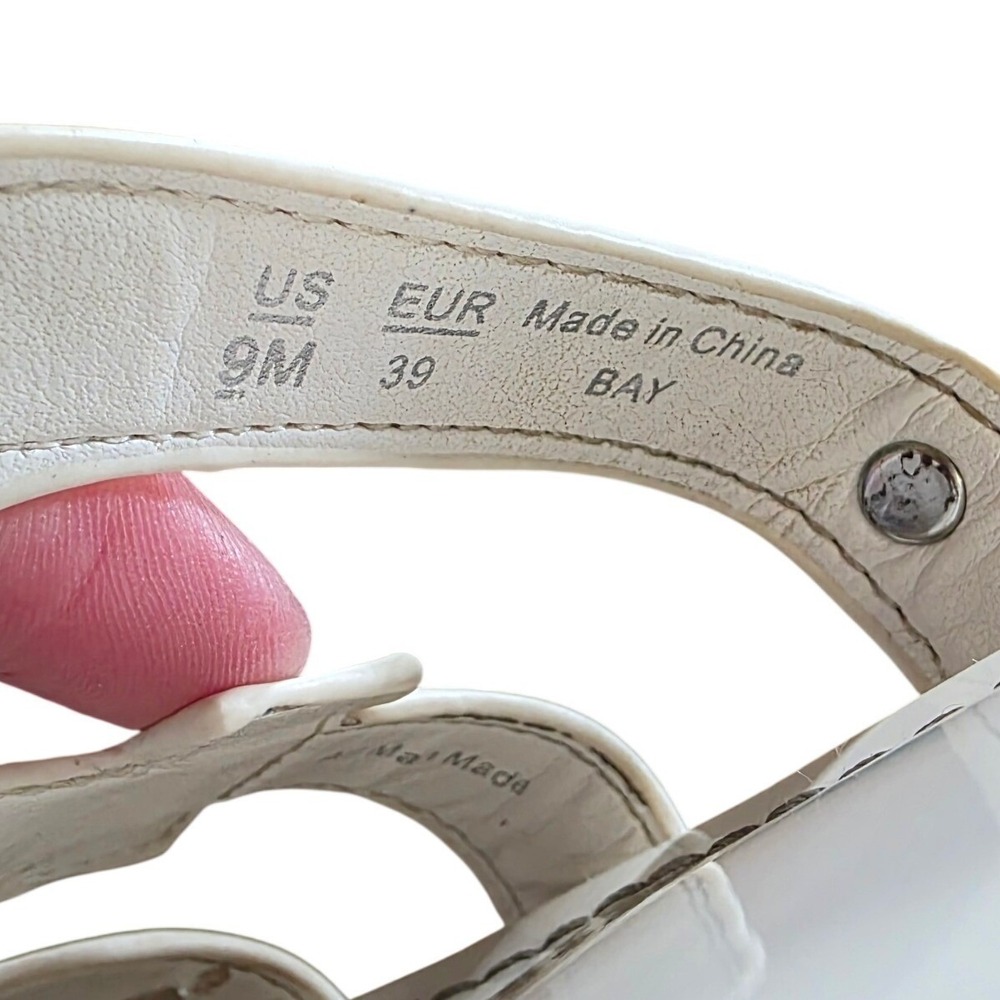 Sam Edelman Bay Slide Sandals Womens 9M White Patent Cutout Flat Slip On Shoes - Picture 6 of 6